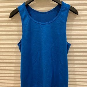 Blue metal vent lululemon tank